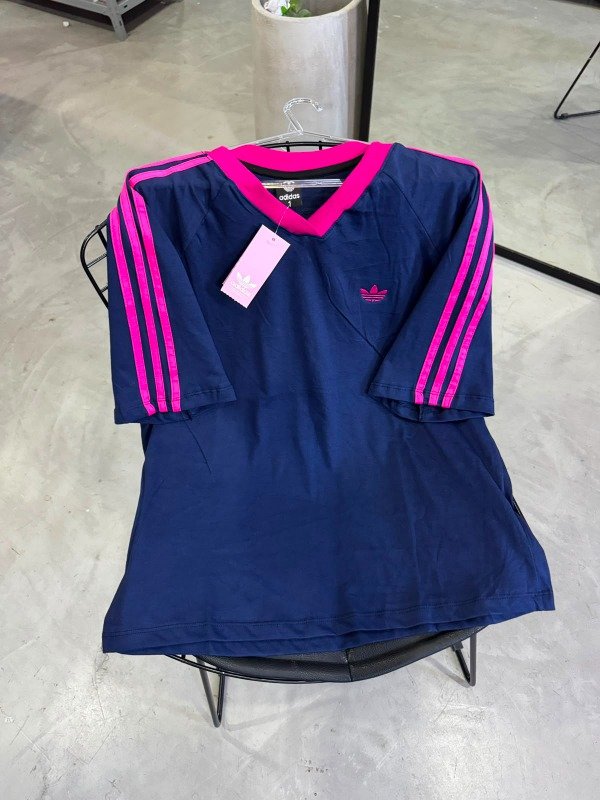 Producto - REMERON RETRO OVER ESCOTE EN V DM - 15