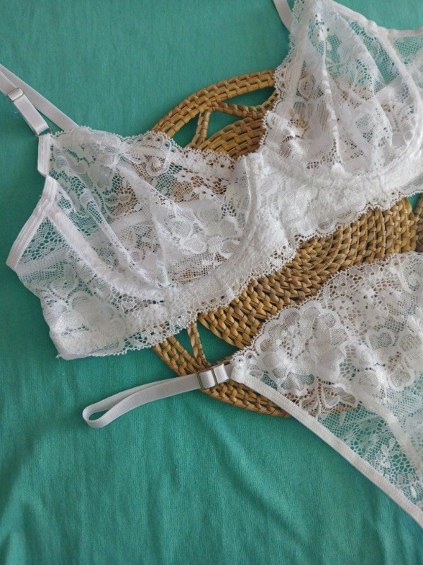 Producto - Conjunto encaje con aro blanco T.95