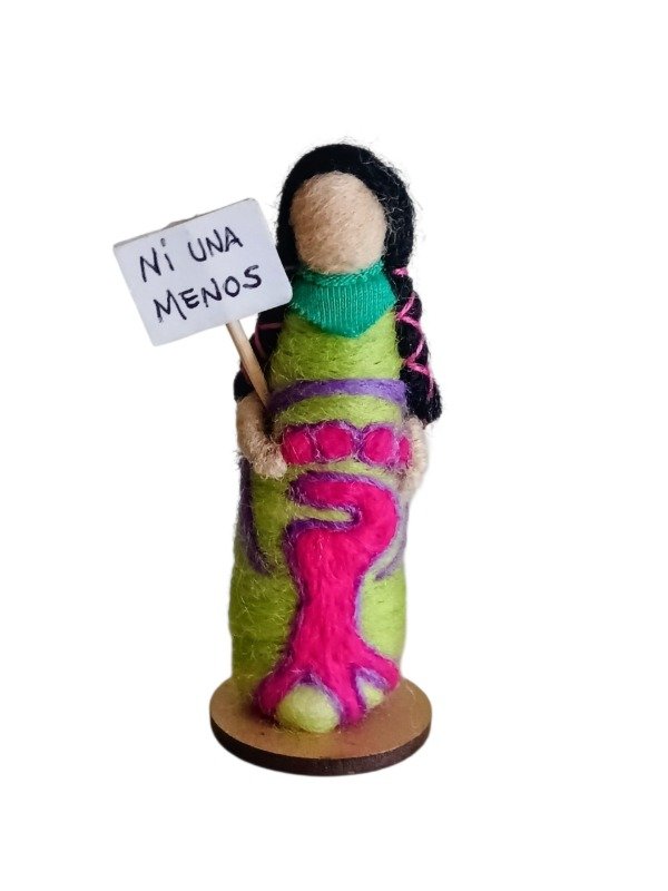 Producto - Muñecas medianas "Feministas"