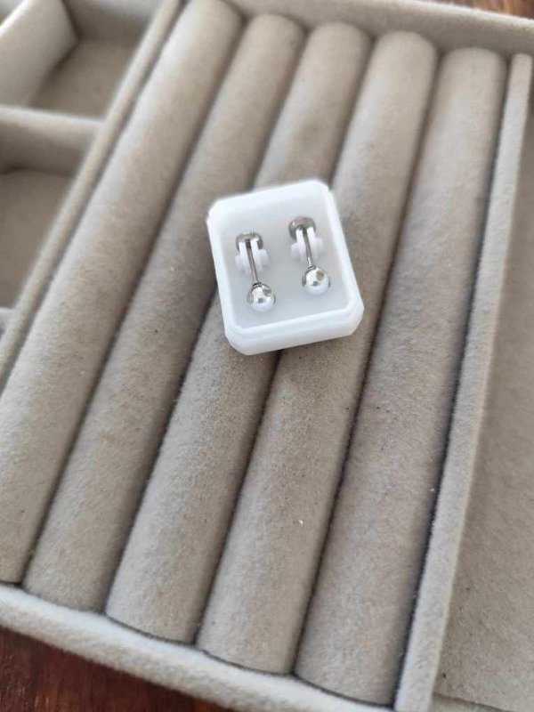 Producto - Aros abridores perla con engarce chico. Acero quirúrgico