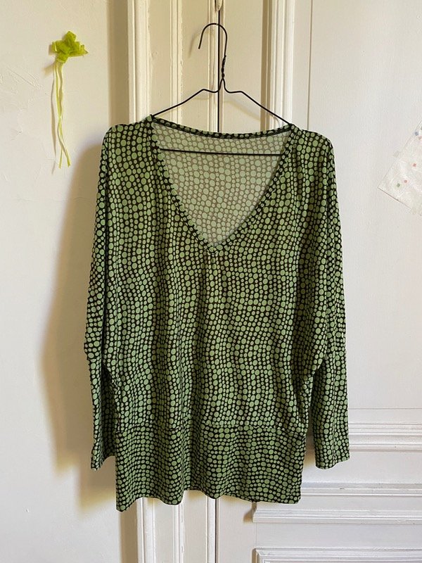 Producto - remera lunares