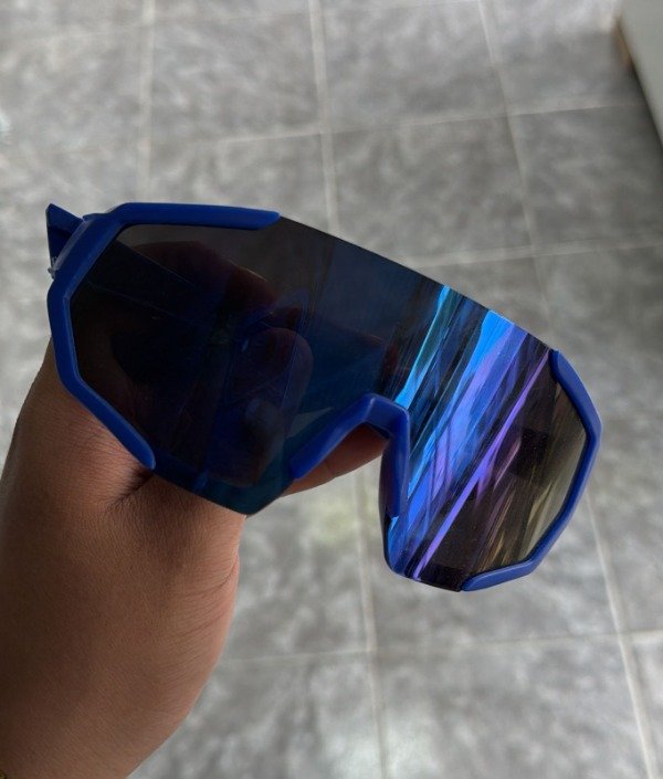 Producto - LENTES FUTURISTA CON MARCO