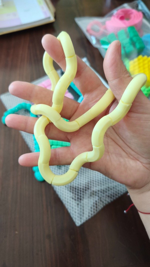 Producto - ANTIESTRÉS SOGA ARTICULADA