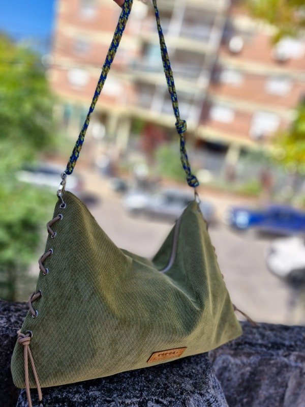 Producto - Cartera Revolución prototipo corderoy