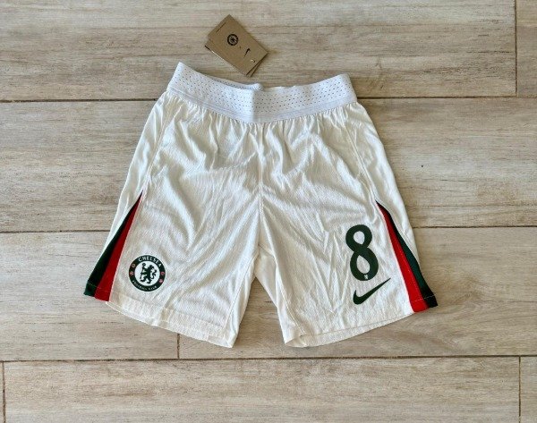 Producto - Short MATCH 2025/26 Chelsea Beige con el 8