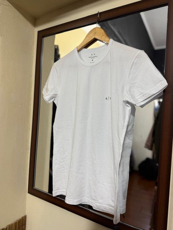 Producto - REMERA ARMANI ORIGINAL BASICA