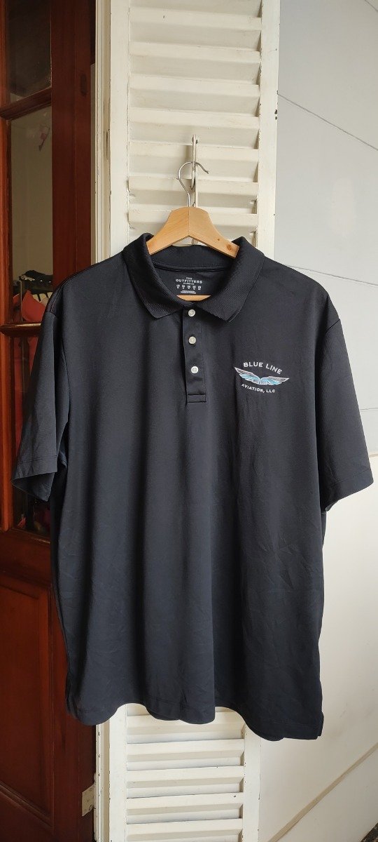 Producto - Chomba negra , talle L