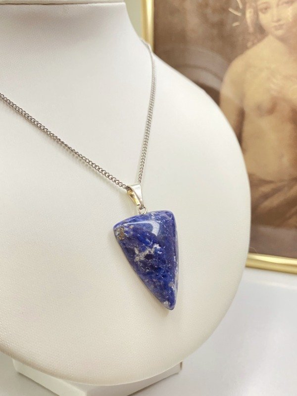 Producto - Collar Flecha (Sodalita)