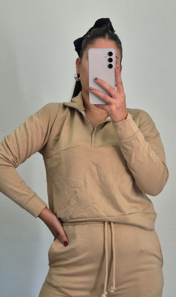 Producto - Buzo nikki beig