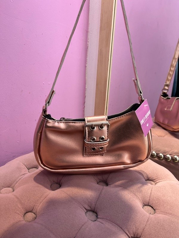 Producto - Cartera rosita