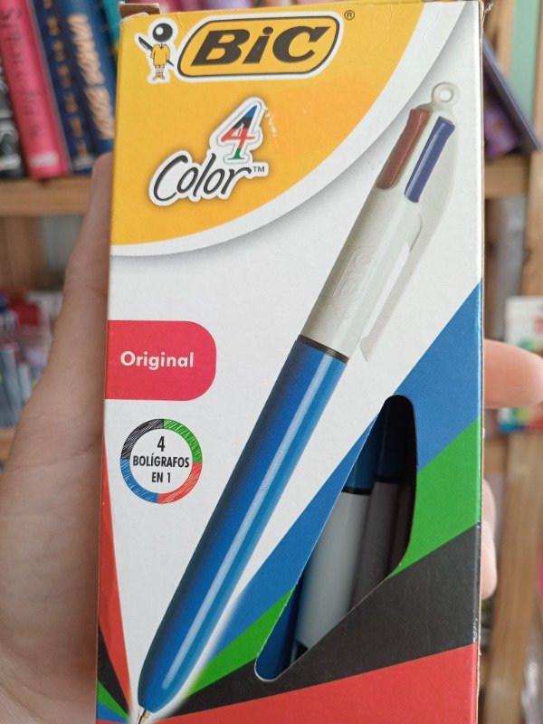 Producto - Boligrafo retráctil Bic 4 colores e 1