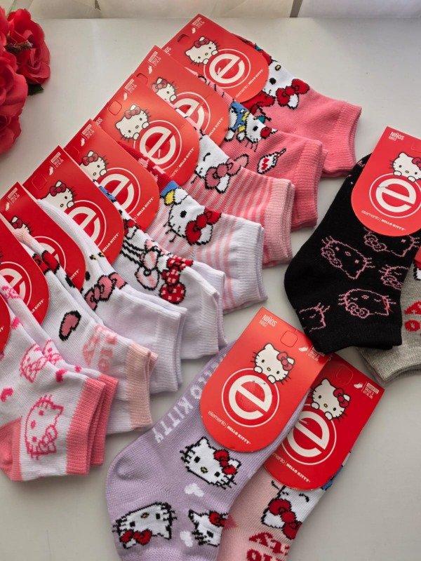 Producto - Medias soquetes Hello Kitty talles 3 a 5 x1