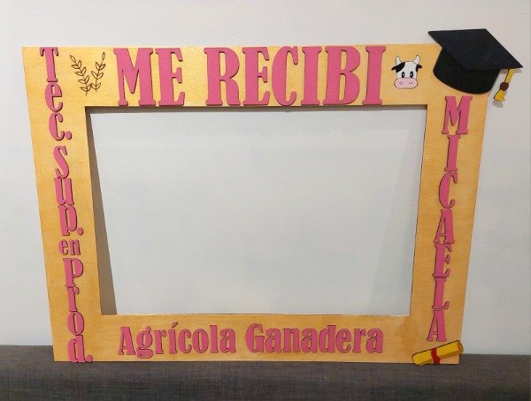 Producto - Cartel Egresados
