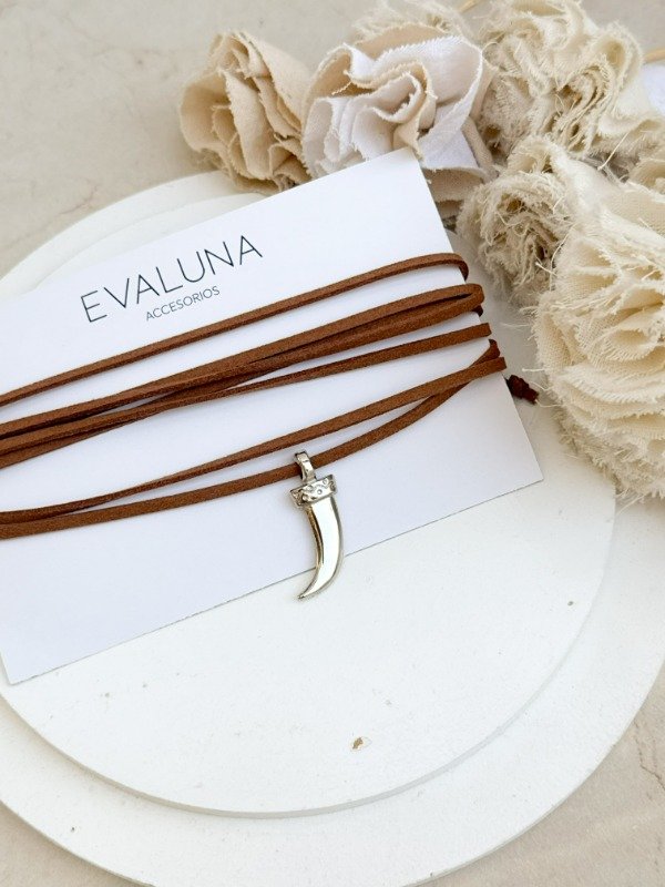 Producto - Corbatín Gamuza Cuerno