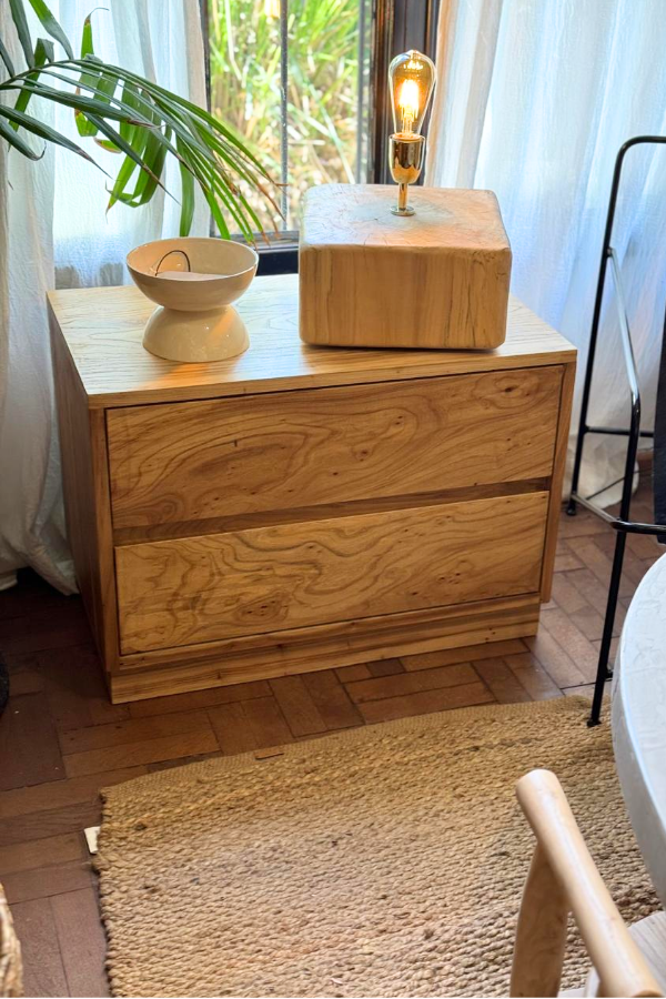 Producto - MESA DE LUZ ITA