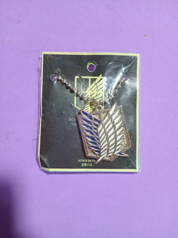 Producto - Collar shingeki no kyojin