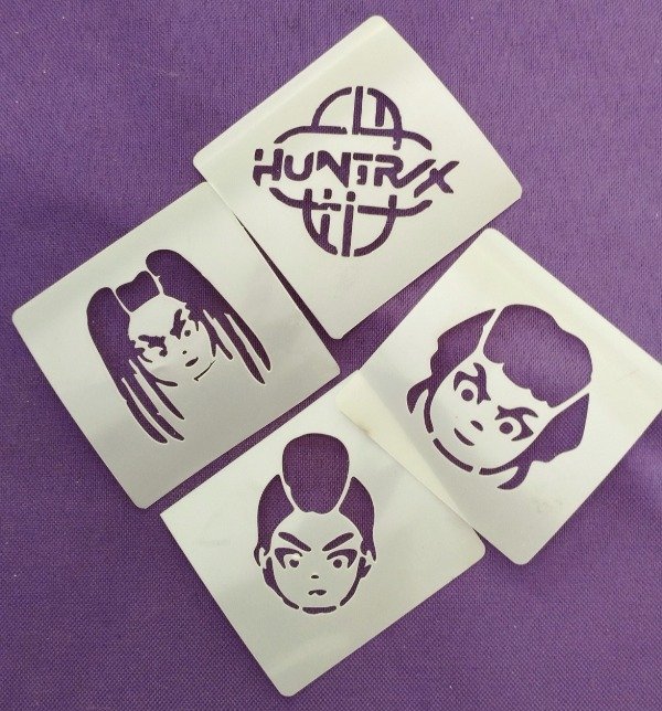 Producto - Stencils Guerreras K-POP, lote 4 unidades