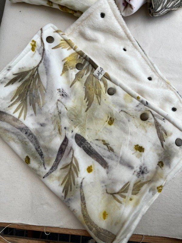 Producto - Cuello Grande Grevilleas, Eucalipto y Marcela