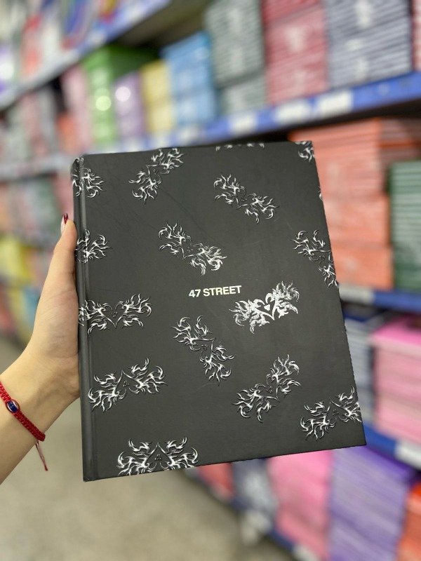 Producto - Cuaderno 19,5 x 24 cm Tapa Dura Cosido 48 hjs. 47 STREET