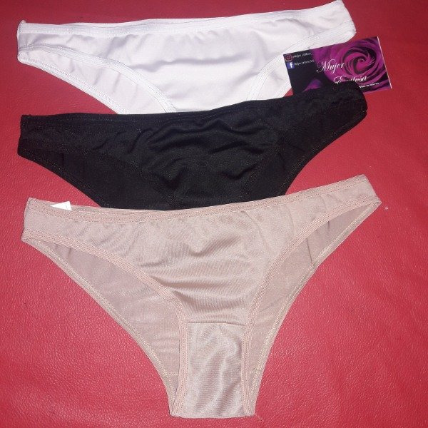 Producto - POR TRES (8022)