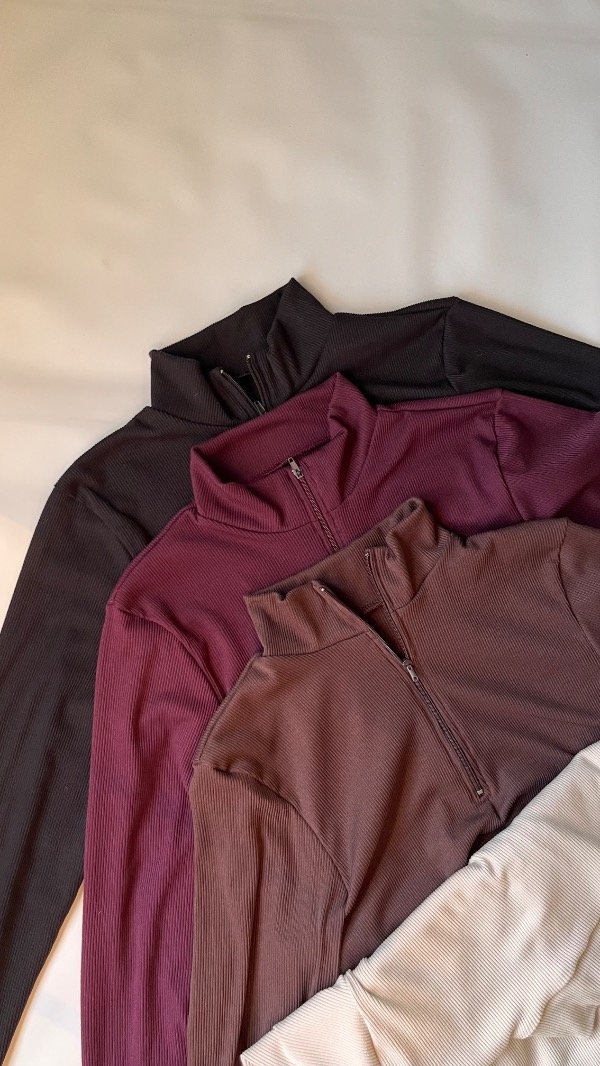 Producto - Camiseta Morley cierre