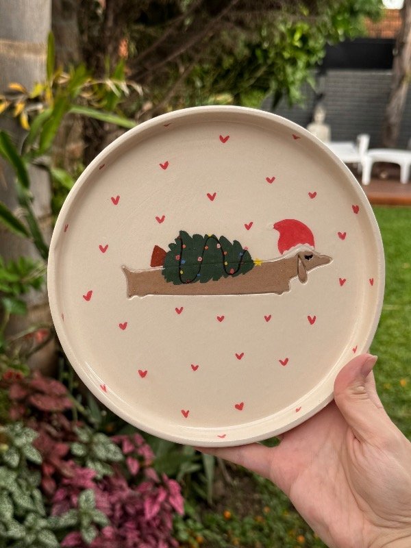 Producto - Plato con salchicha navideño marrón