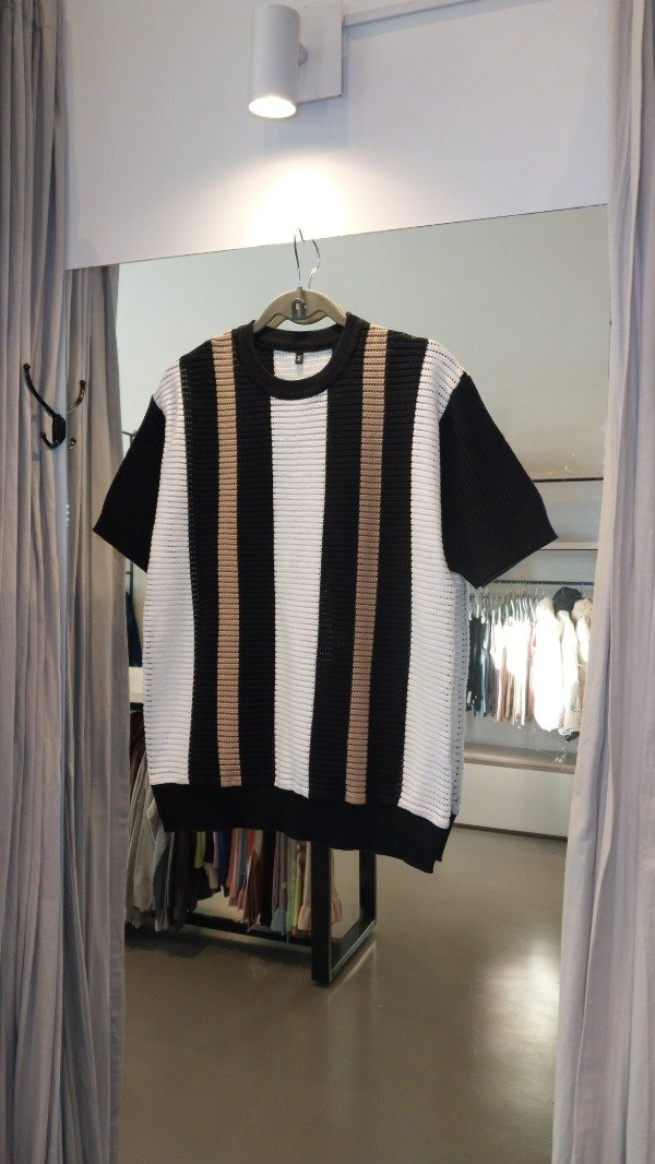 Producto - Remera tejida rayada Paredes