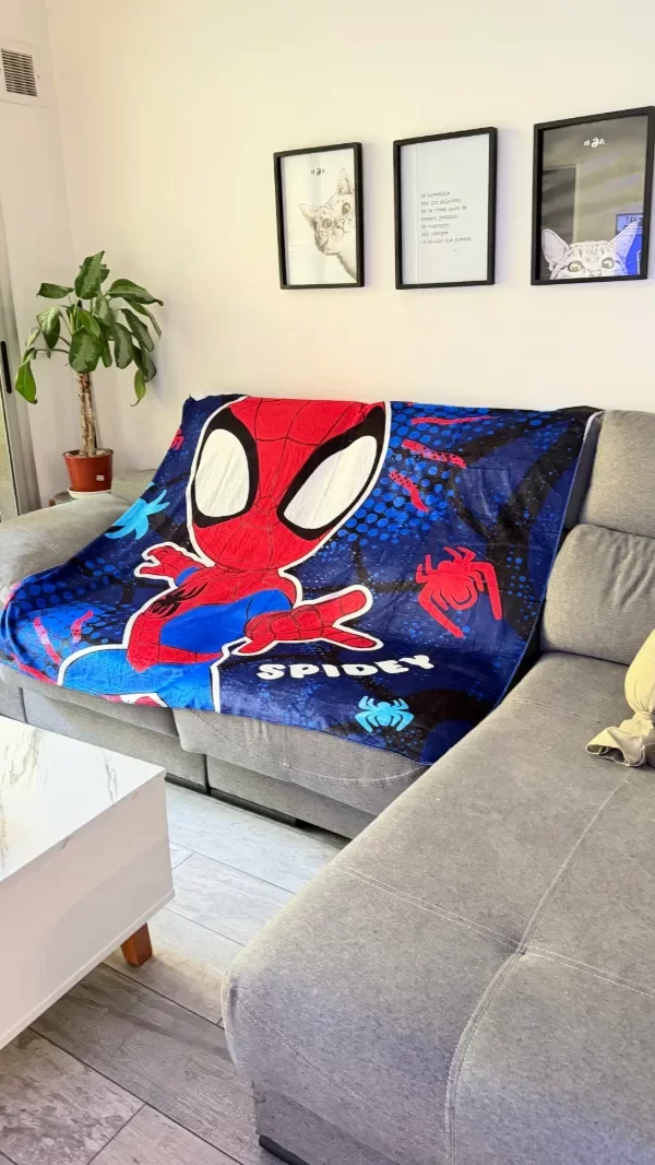 Producto - MANTA POLAR SOFT SPIDERMAN
