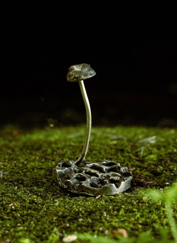 Producto - Hongo de plata sobre base de plata maciza