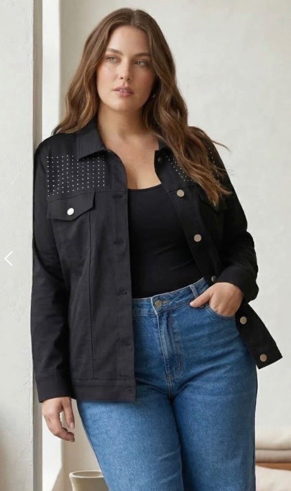 Producto - Campera black tachitas gabardina elastizada