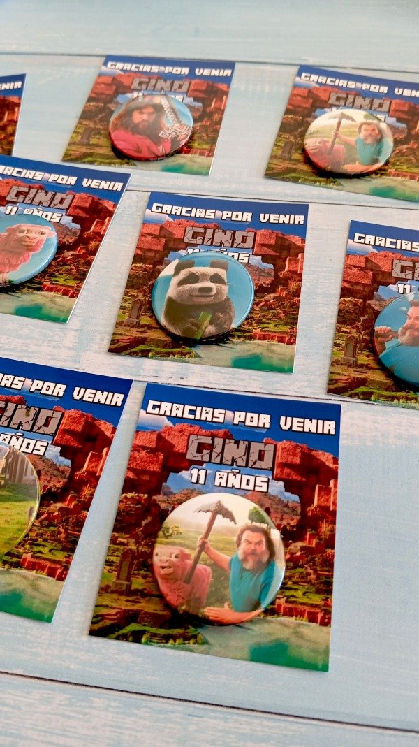 Producto - Pines minecraft (pelicula) 38 mm con tarjeta personalizada