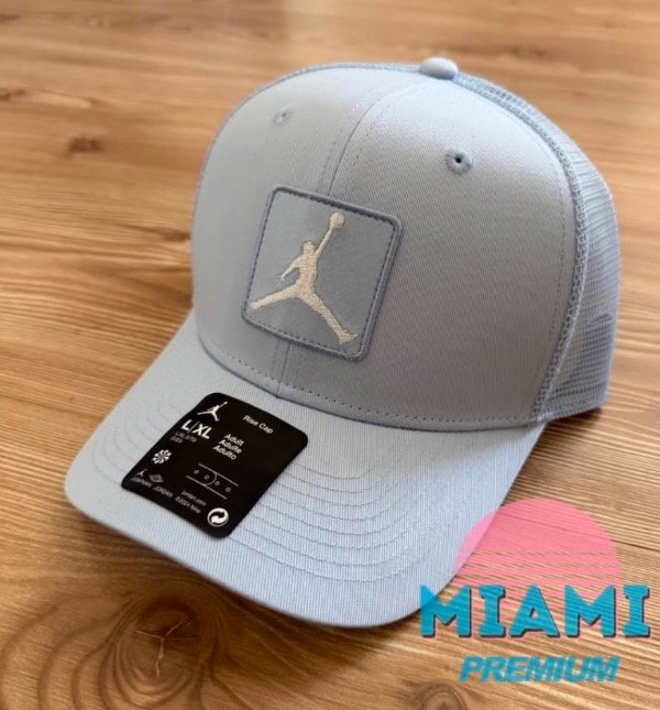 Producto - GORRA JORDAN RISE CELESTE