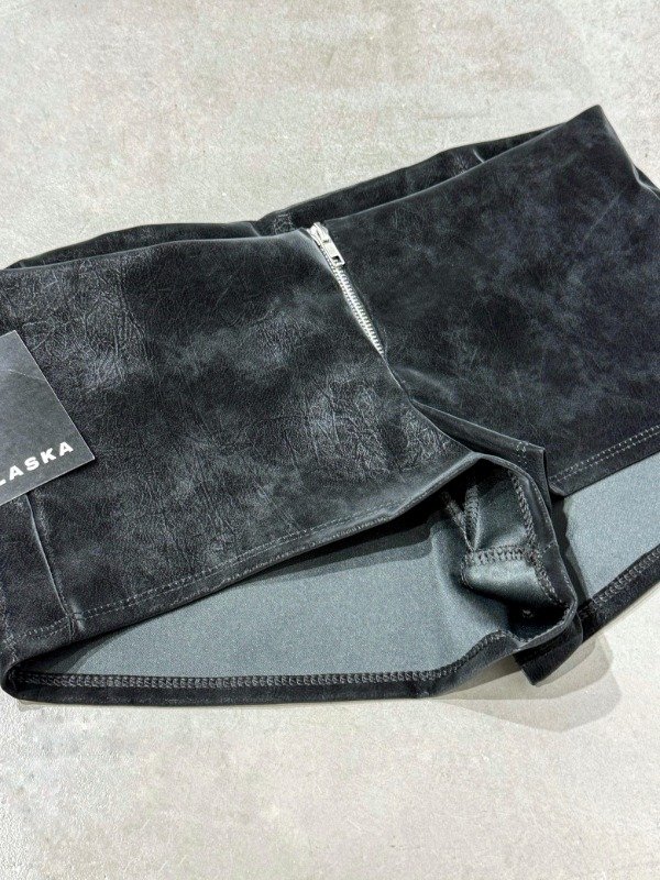 Producto - Short Curry