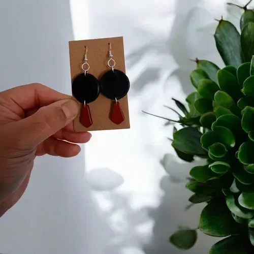 Producto - Aritos redondo en negro y suela