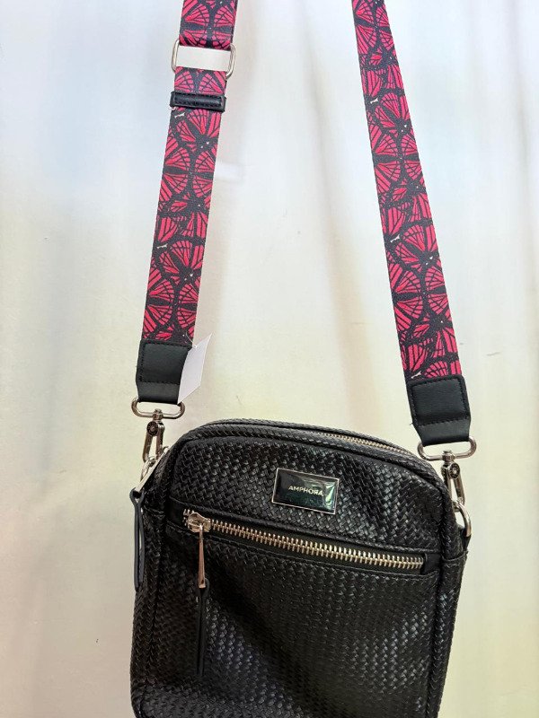 Producto - CARTERA AMPHORA TIRA FUCSIA
