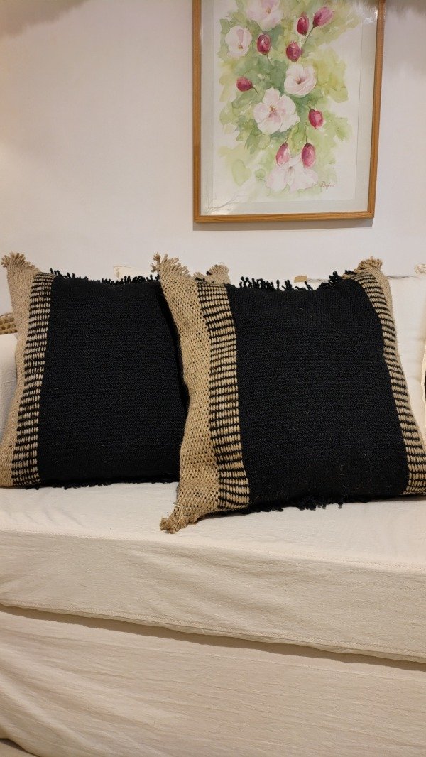 Producto - Almohadón Negro y Sepia