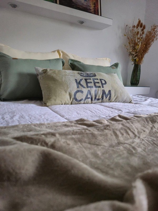 Producto - Combo x5 Almohadones + 1 Manta 190x250 - Verde