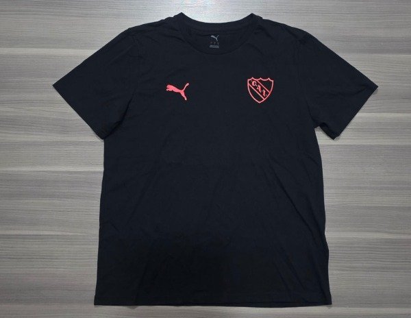 Producto - REMERA INDEPENDIENTE NEGRA TALLE L