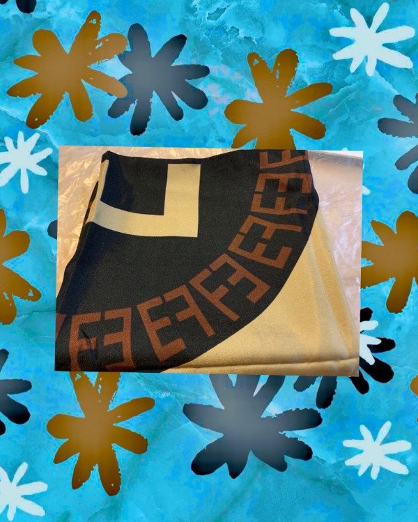 Producto - Pañuelo de seda grande Marrón y Negro