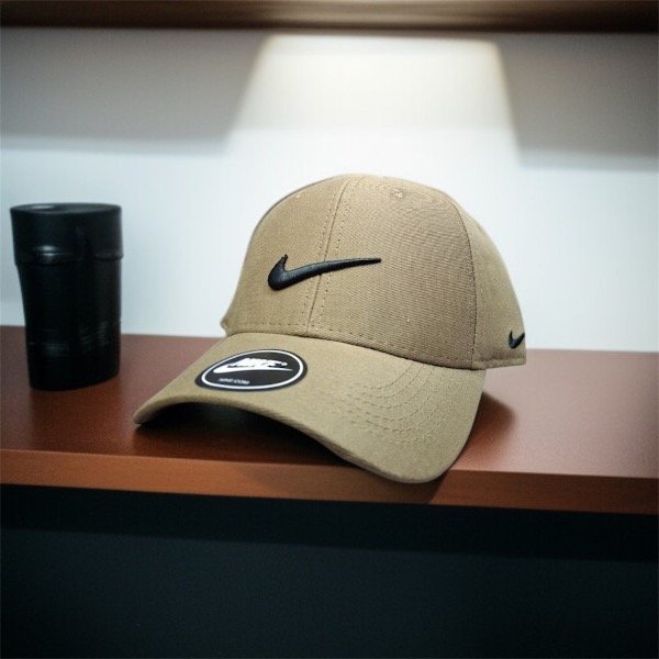Producto - Gorra nike beige