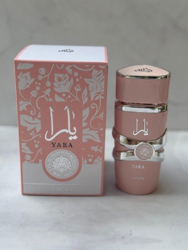 Producto - PERFUME ARABE - YARA ROSA LATTAFA 100 ML (FALLA EN CAJA VER FOTOS)
