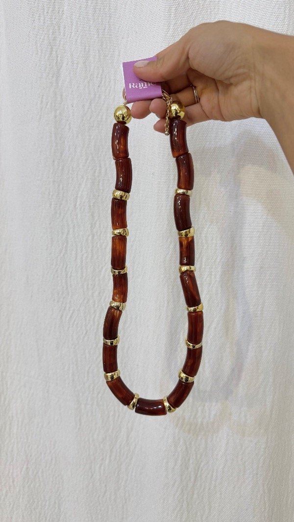 Producto - Collar Acrílico Carey