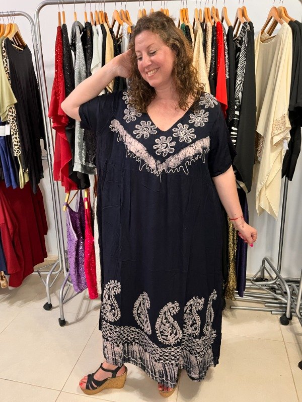 Producto - Maxi Vestido India Amplios XXL Bordados - 145 cm Transf 28.900 NEGRO