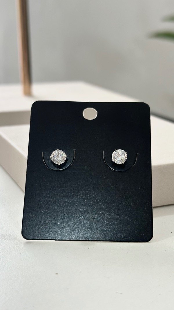 Producto - Aros punto de luz M con 4 engarces laminado en rodio