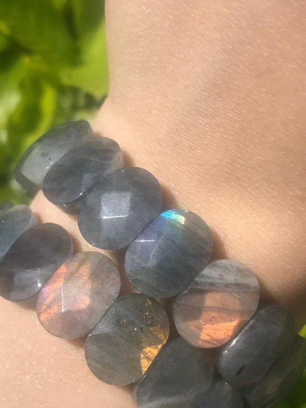 Producto - BRAZALETE ELÁSTICO DE LABRADORITA