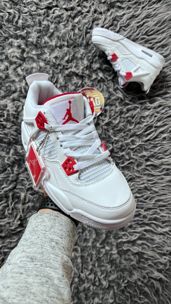 Producto - JORDAN RETRO 4 RED METALLIC 2 - 1