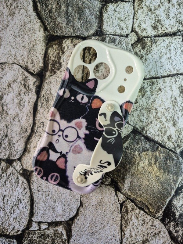 Producto - Funda tpu diseño con strap Iphone 17 Pro gatitos