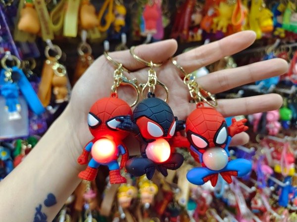 Producto - Llavero Spider Man con luz surtido (x12 21.600ars)