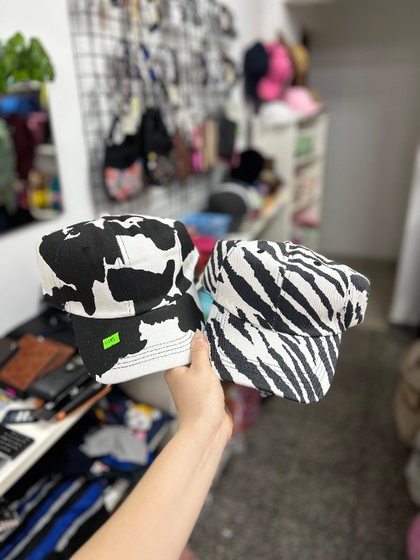 Producto - Gorra denim estampada