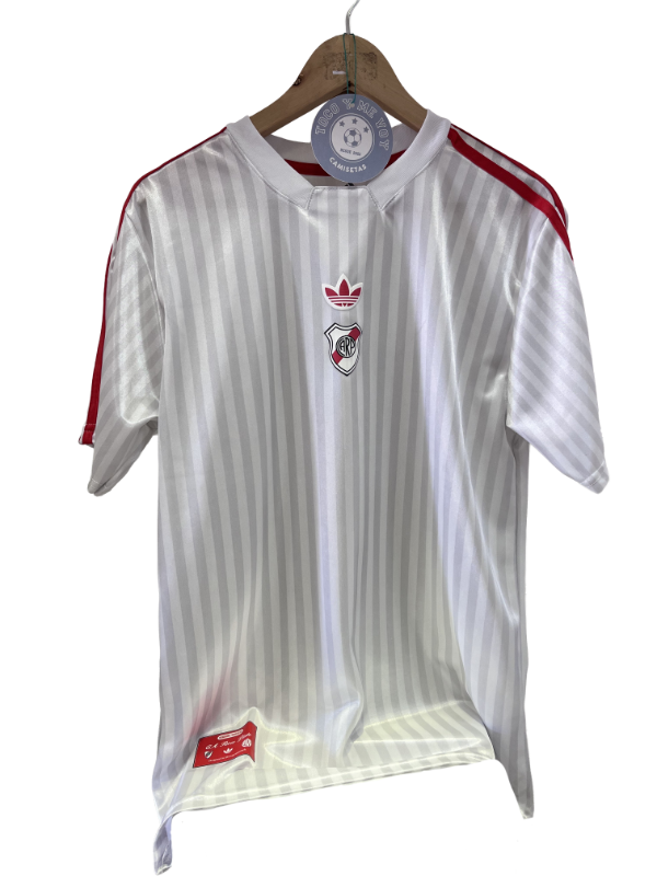 Producto - Camiseta River Icon Terrace